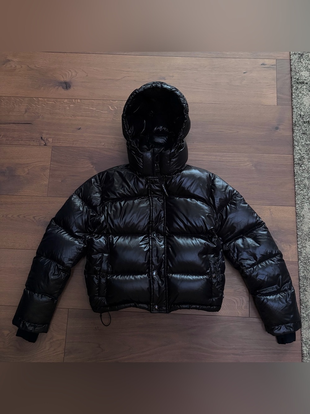 Aritzia Super Puff Shorty Glossy Black Puffer Jacket
